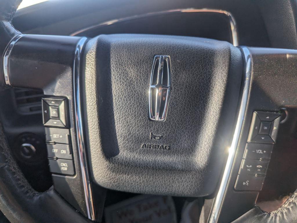 2016 Lincoln Navigator - $14,995
